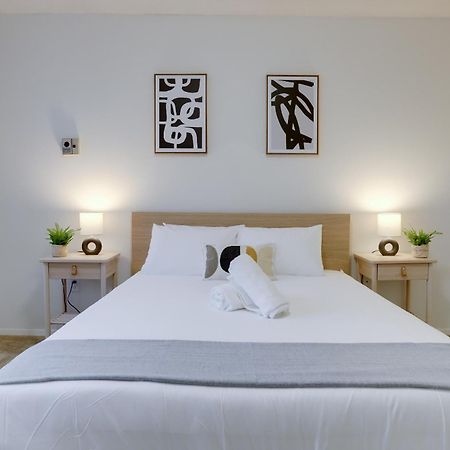 Sensational Condominium @Crystal City Арлингтън Екстериор снимка
