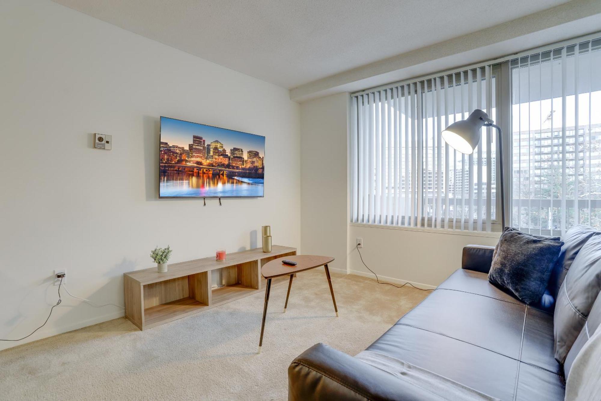 Sensational Condominium @Crystal City Арлингтън Екстериор снимка